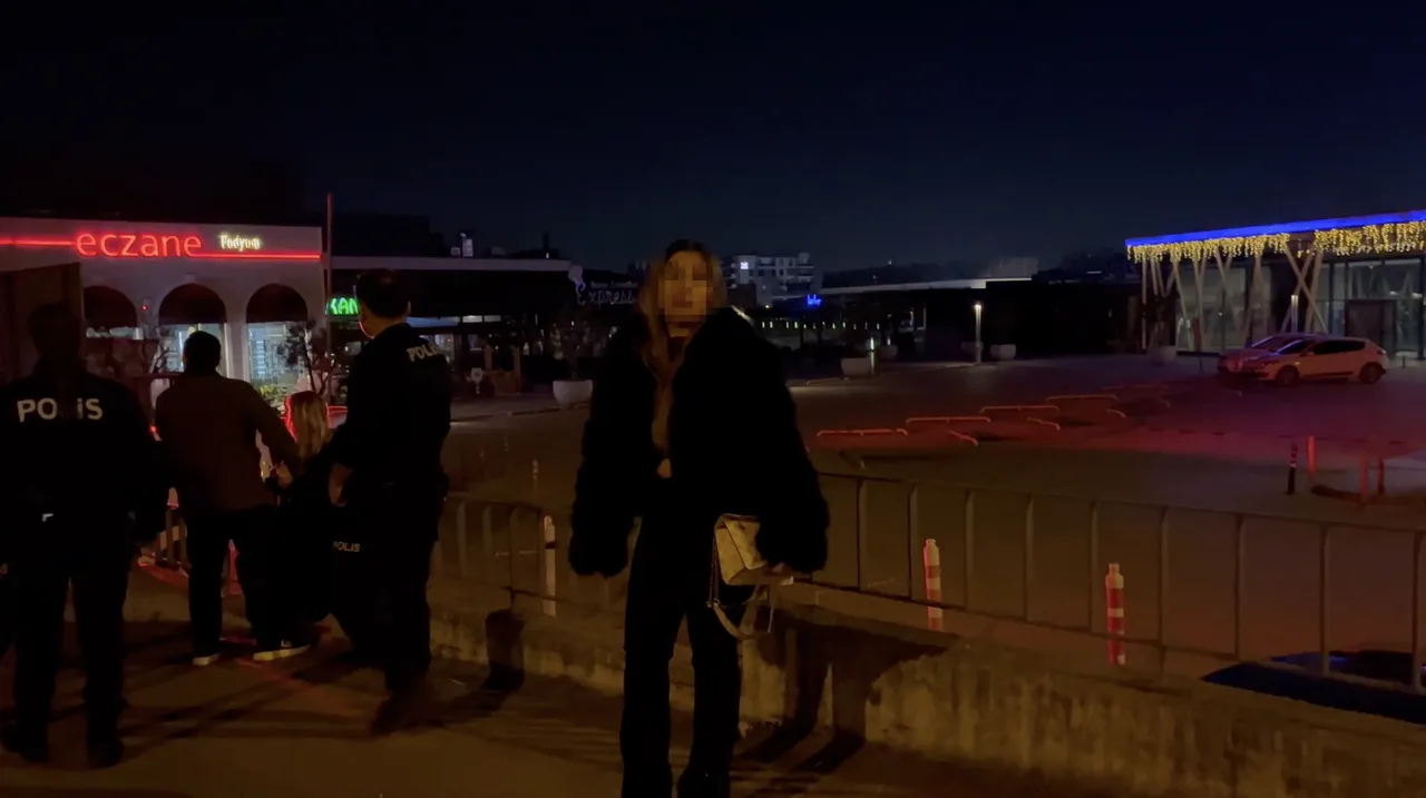 Alkollü kadınlar ortalığı karıştırdı, sürücüye dehşeti yaşattılar