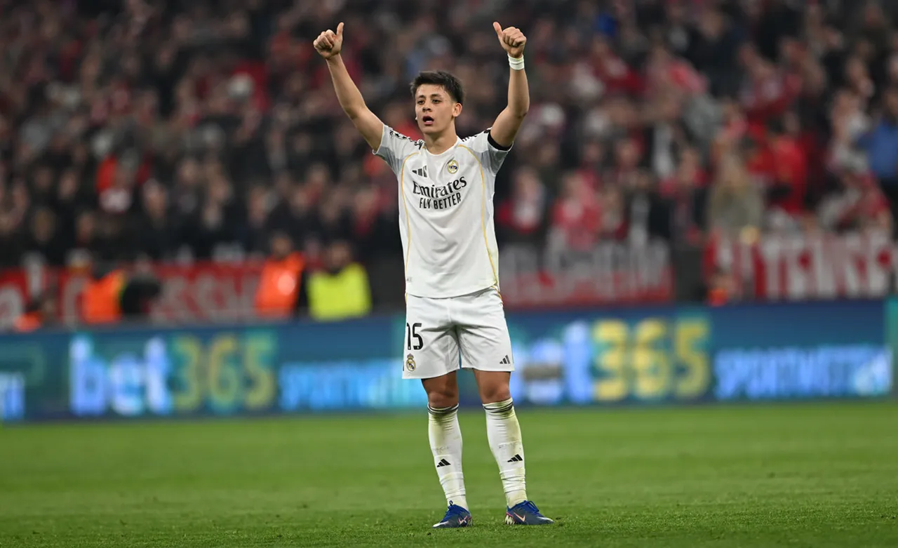 Real Madrid'da bu sezon 49 maya çıkan Arda Güler, 6 gol ve 13 asistlik performans sergiledi.