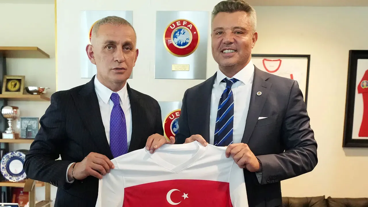 Fenerbahçe'den Riva'ya yeni çıkarma: VAR için gözlemci talebi