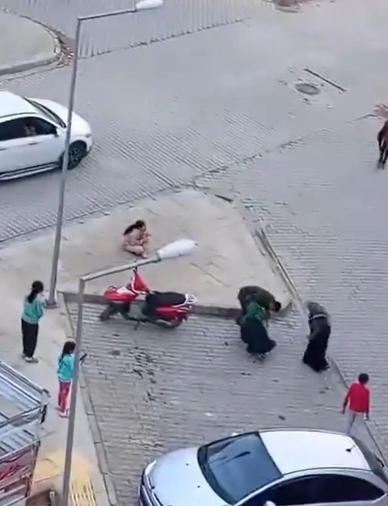 Gaziantep’te 6 yaşındaki çocuğu bıçaklayan hademeye tahliye!