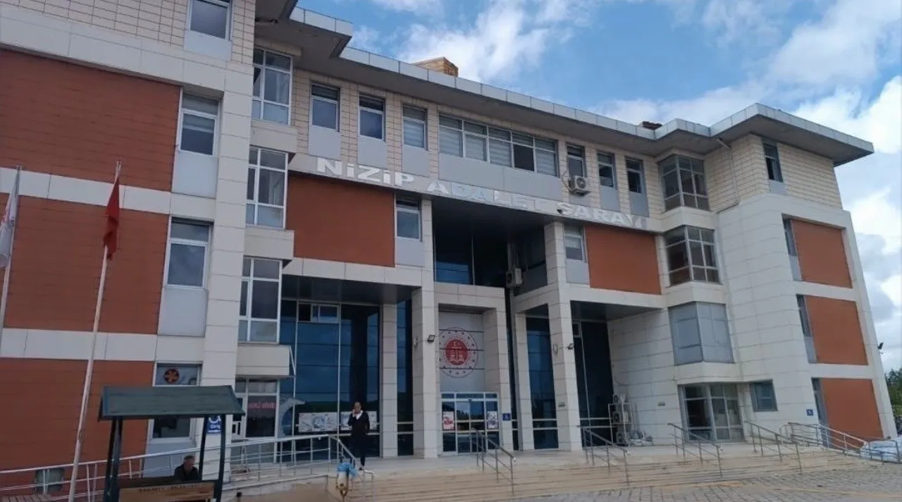 Gaziantep’te 6 yaşındaki çocuğu bıçaklayan hademeye tahliye!