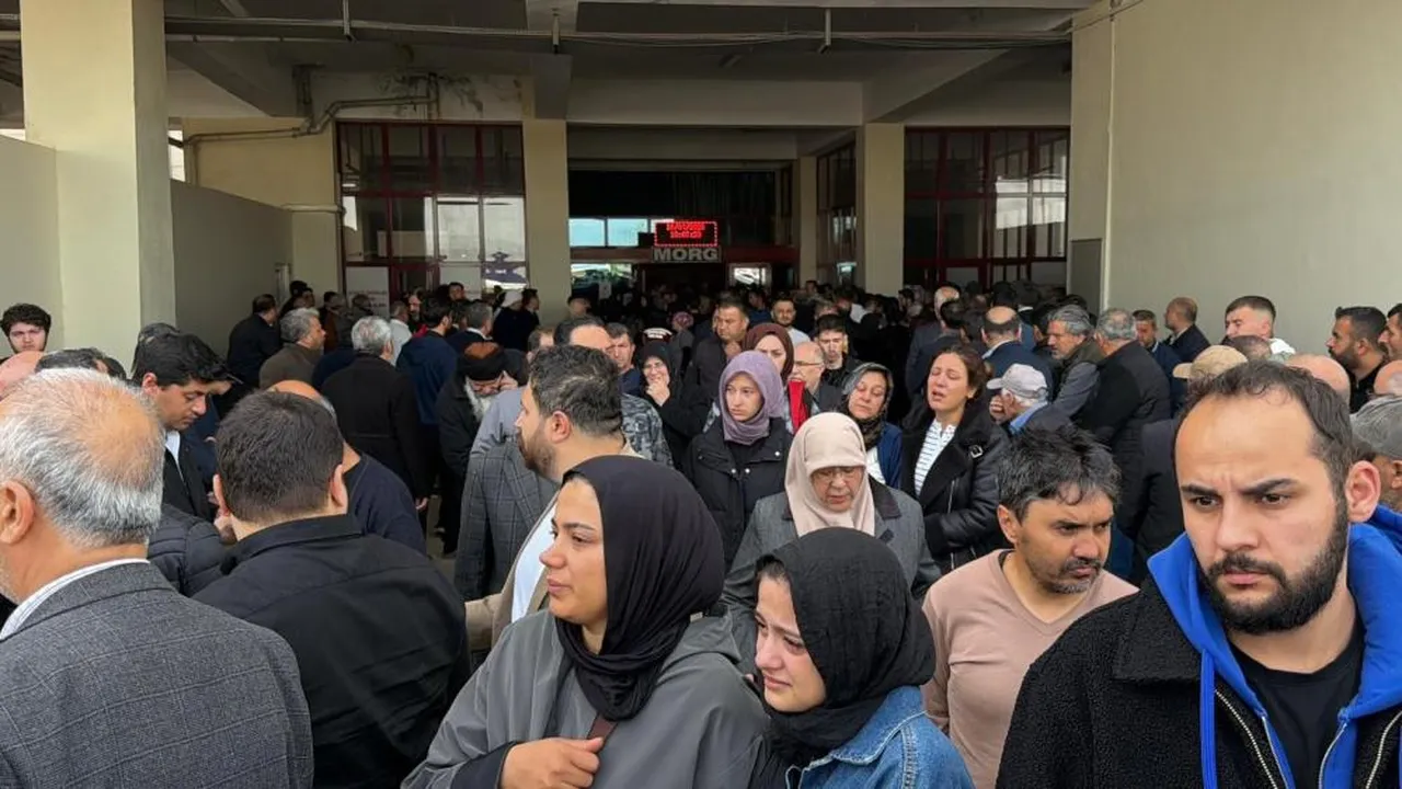 Okul saldırısında ölenlerin cenazeleri teslim edilmeye başlandı
