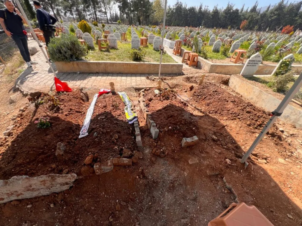 Sözün bittiği yer! Dört sınıf arkadaş yan yana toprağa verildi