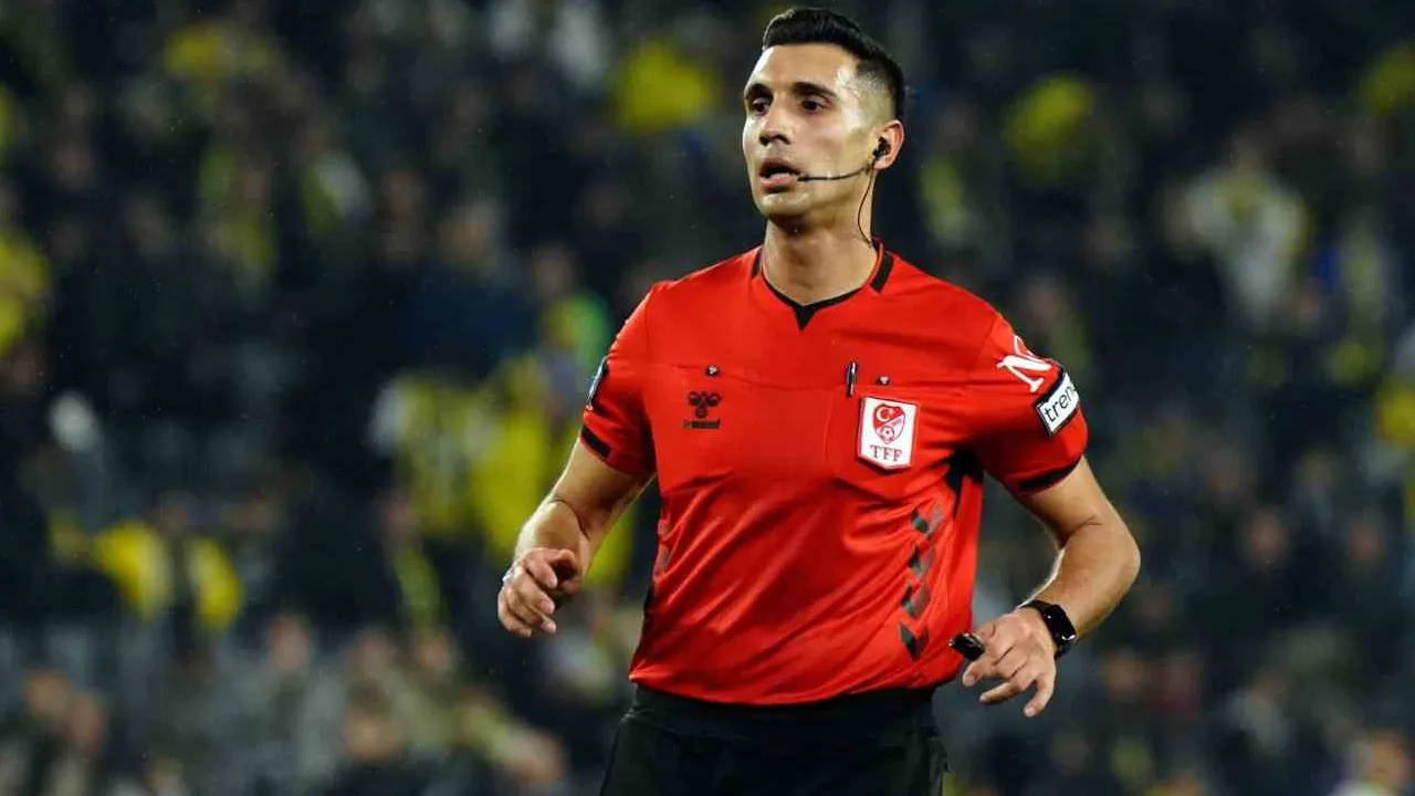 Süper Lig'de 30'uncu hafta hakemleri açıklandı