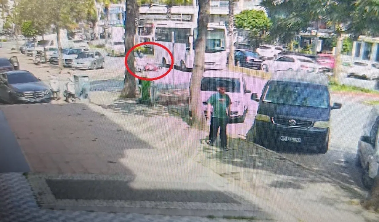 Aynı yönde giden motosikletler çarpıştı! Kazada savrulan sürücü hastanelik oldu