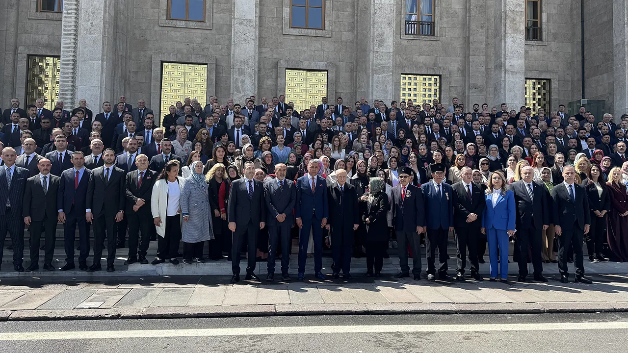 Bahçeli, başkanlarla kampta buluşuyor: İki yıllık hizmet karnesi çıkarılacak