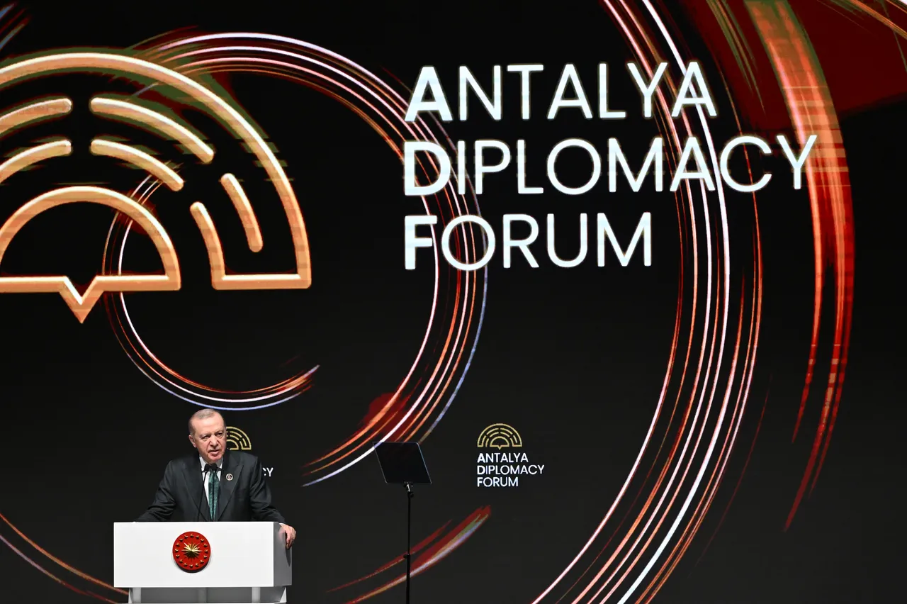 Cumhurbaşkanı Erdoğan: Dünya ciddi ve tehlikeli bir eşikte