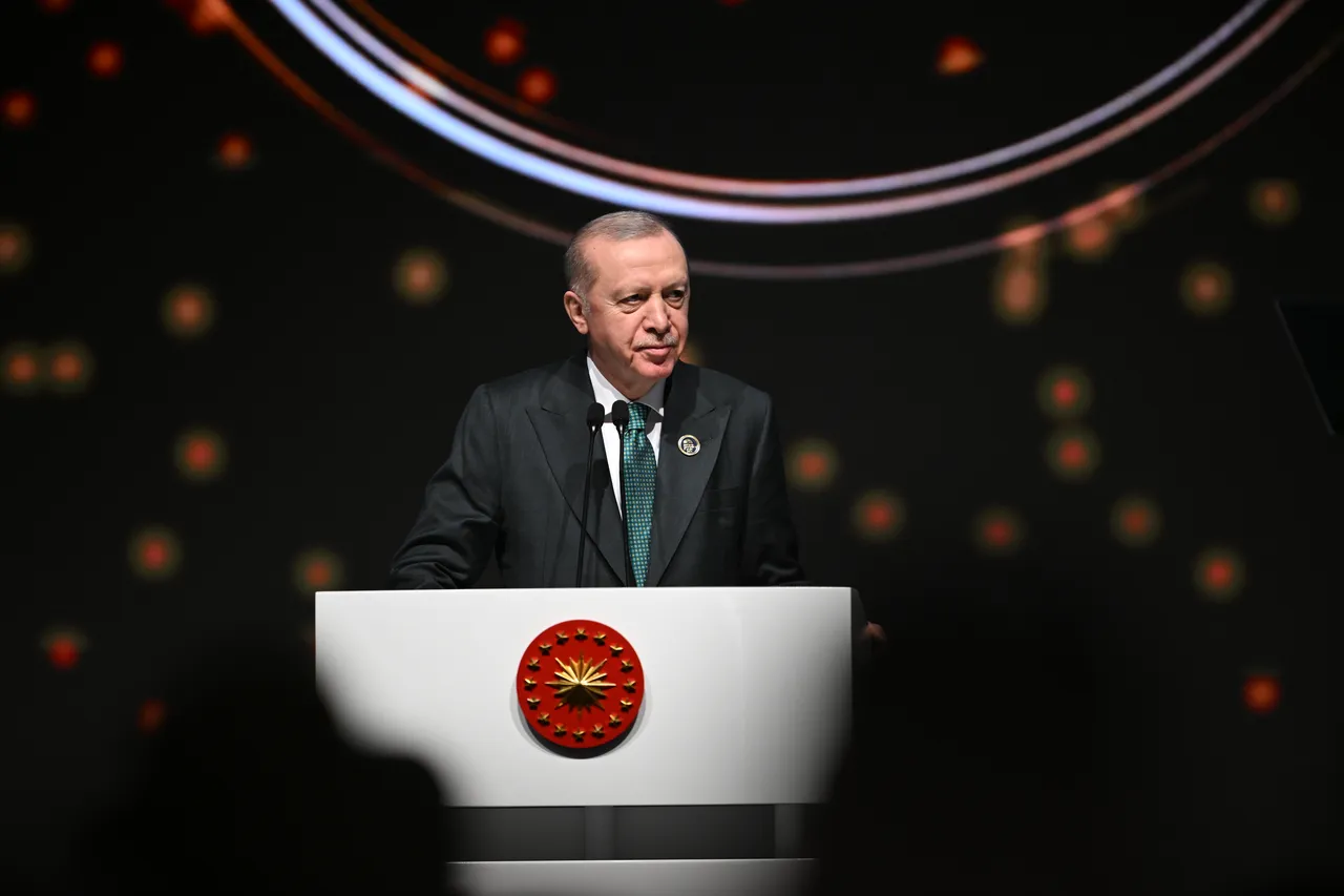 Cumhurbaşkanı Erdoğan: Dünya ciddi ve tehlikeli bir eşikte