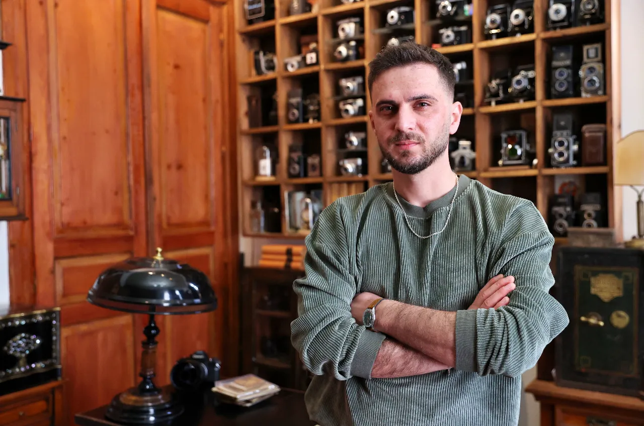 Dekorasyon fikri koleksiyona evrildi: 6 yılda 150’ye yakın fotoğraf makinesi biriktirdi