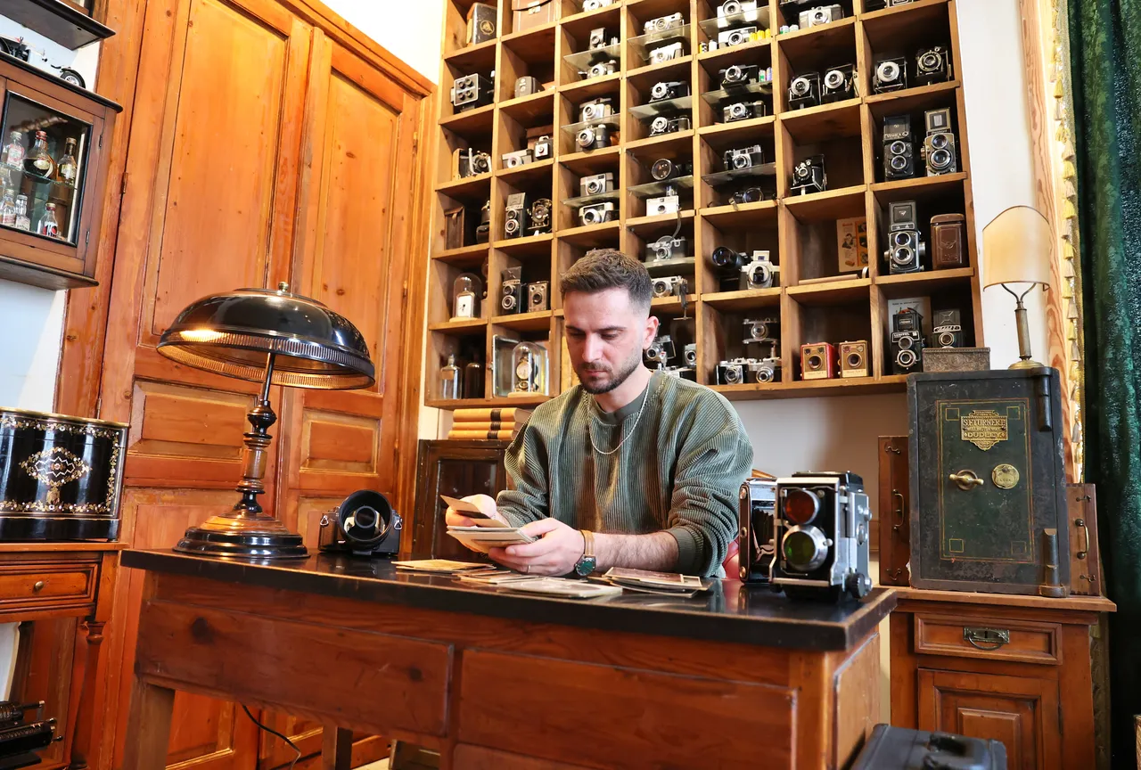 Dekorasyon fikri koleksiyona evrildi: 6 yılda 150’ye yakın fotoğraf makinesi biriktirdi