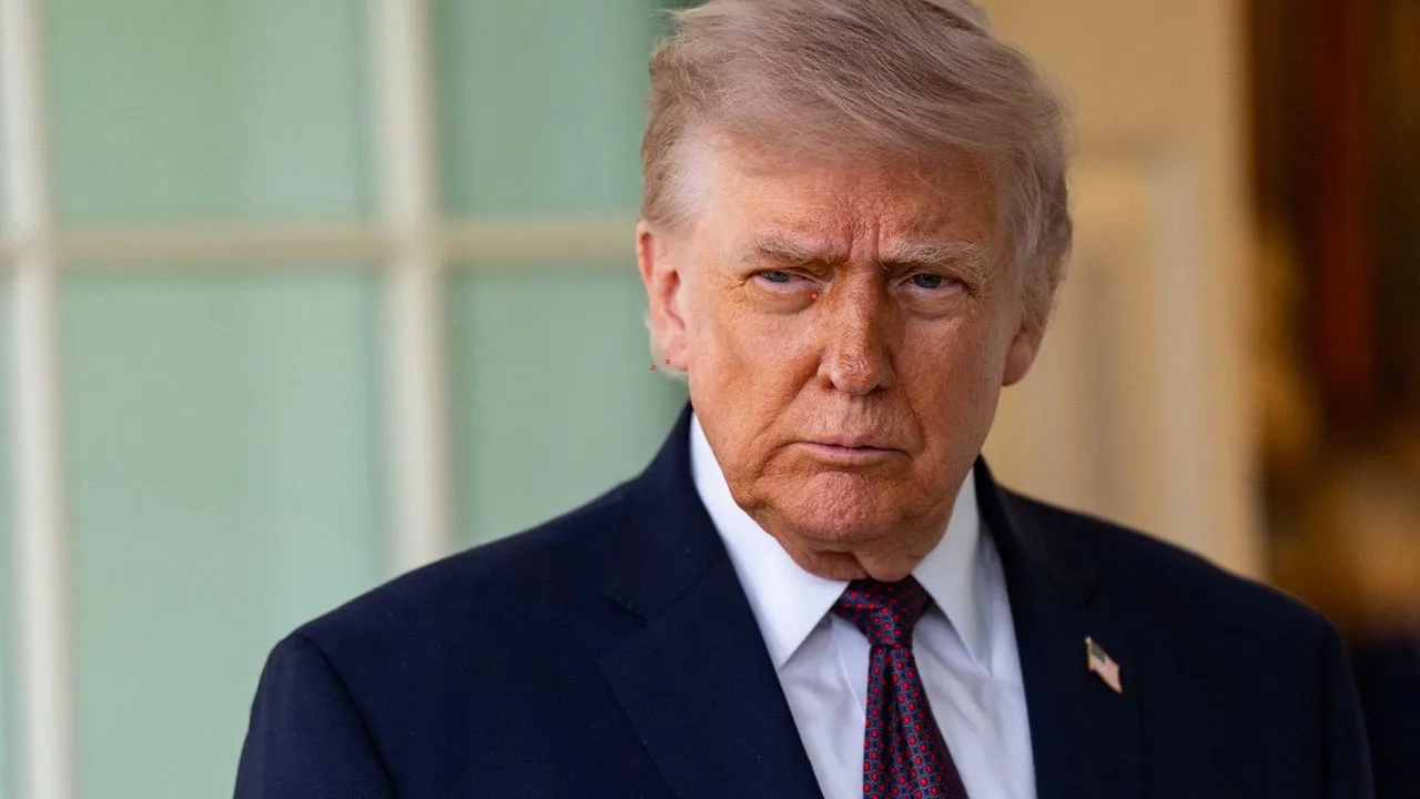 İran ile tarihi anlaşma! Trump duyurdu: Uranyum ABD'ye götürülecek