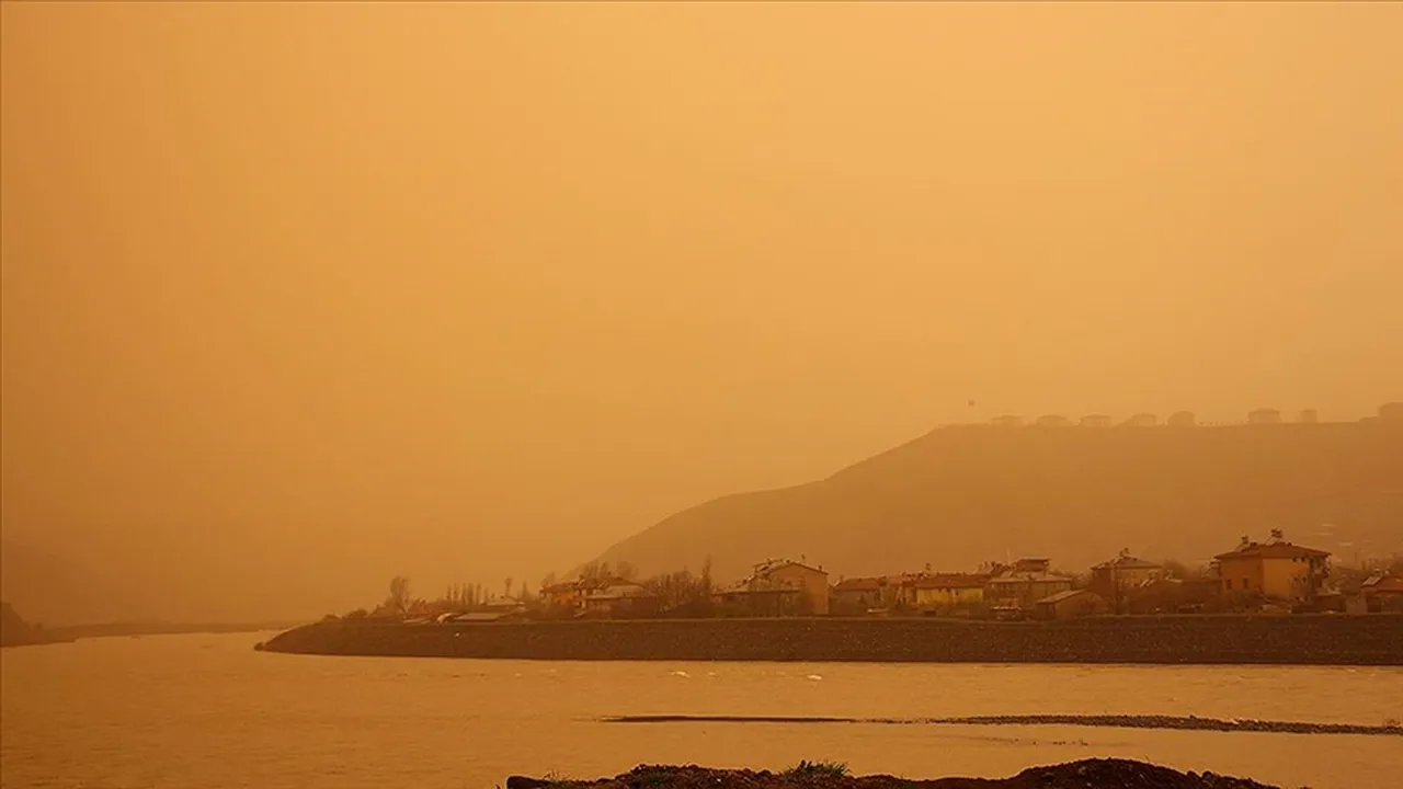 Meteoroloji’nin haritası ikiye bölündü!31 ilde sağanak, 4 ilde çöl tozu yolda! Soğuk hava gittiği gibi geri dönüyor