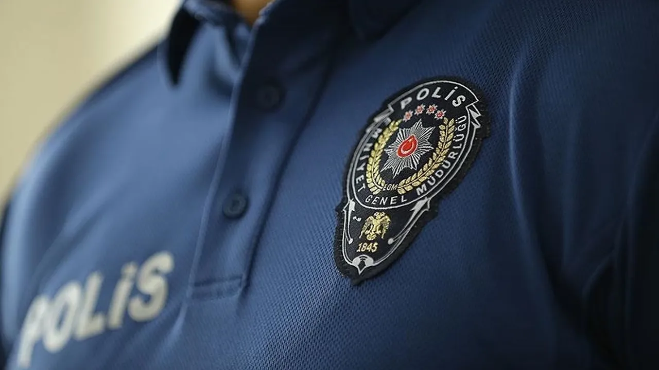 Saldırgana atış talimi yaptıran polis görevden uzaklaştırıldı
