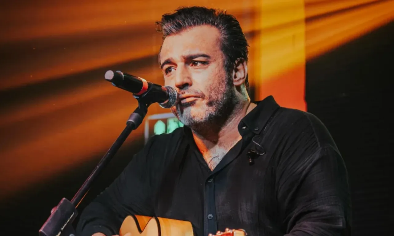 Şarkıcı Rıza Tamer hayatını kaybetti