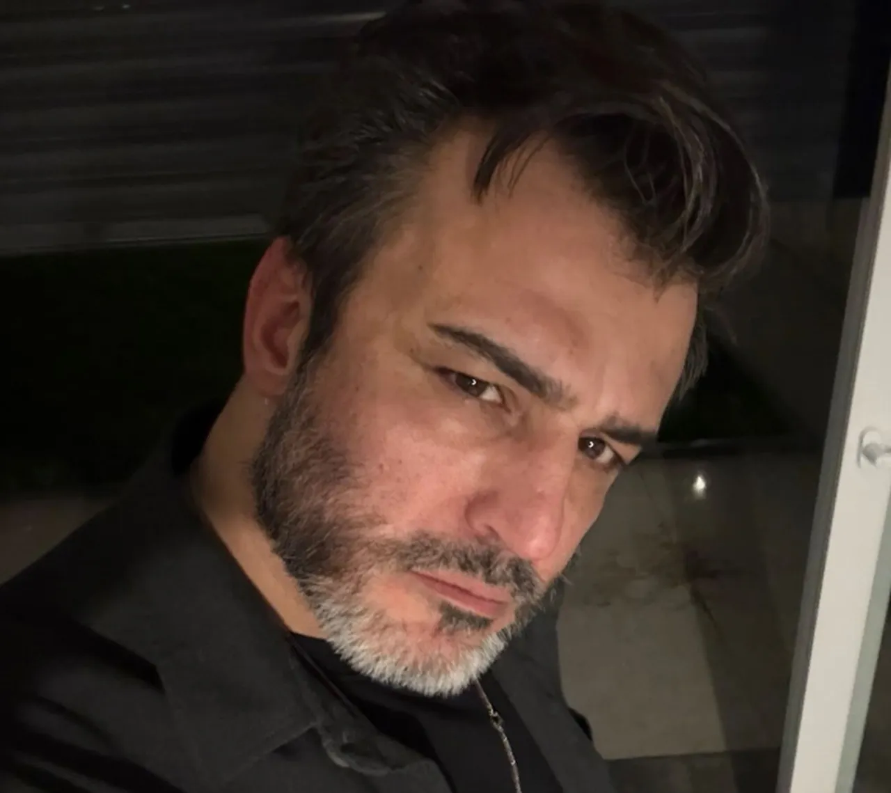 Şarkıcı Rıza Tamer hayatını kaybetti