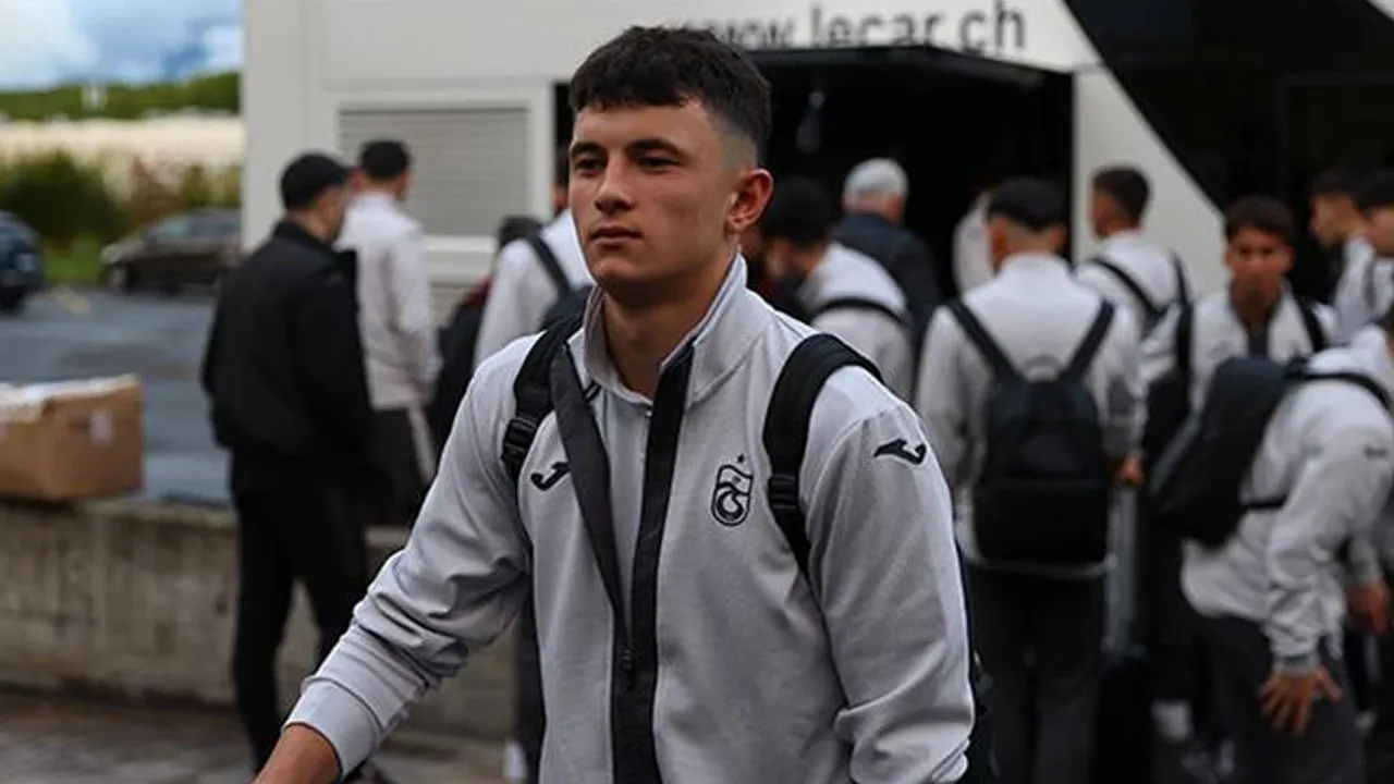 Trabzonsporlu futbolcu ameliyat edildi