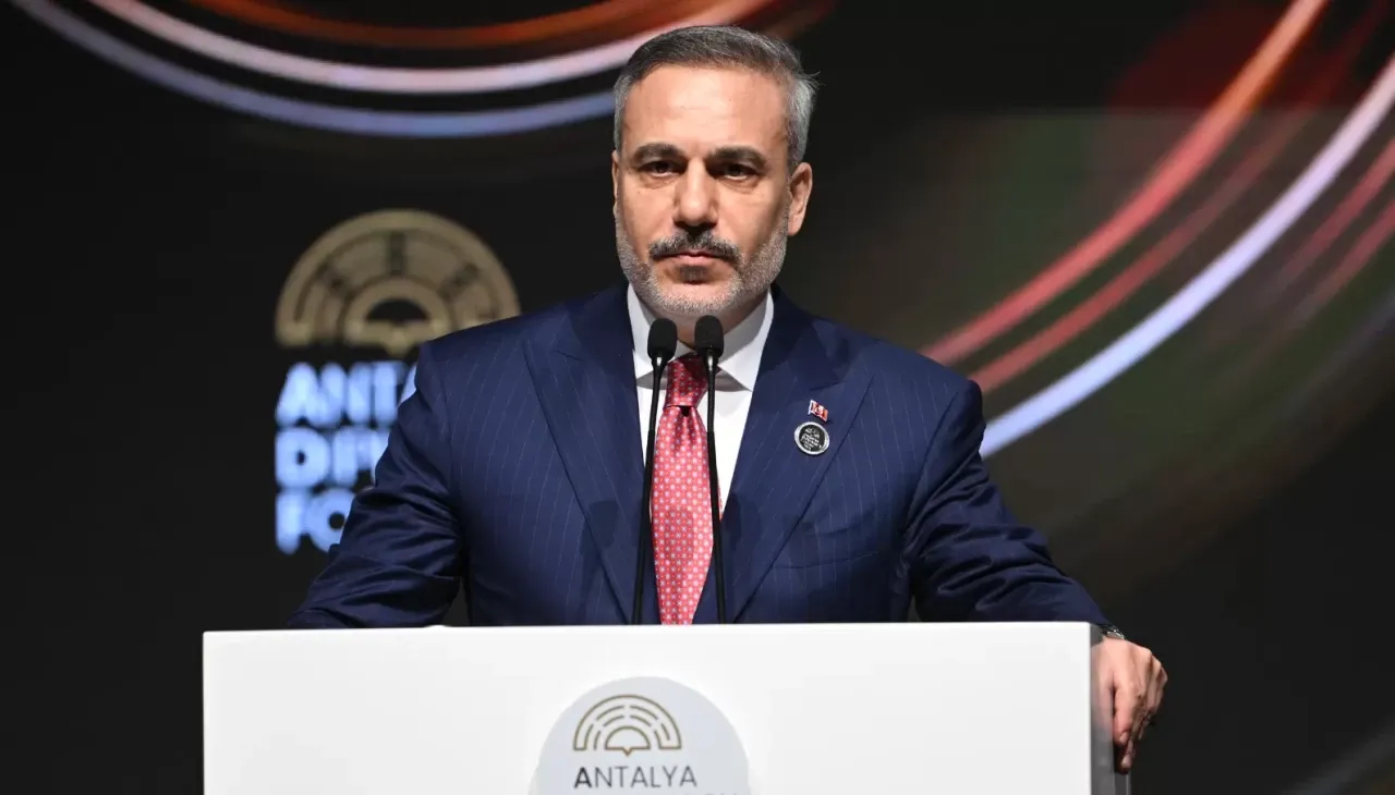 Dışişleri Bakanı Fidan'dan Antalya'da 'Dünya beşten büyüktür' dersi: "Hegemon güç çözüm değil, problem üretiyor!"