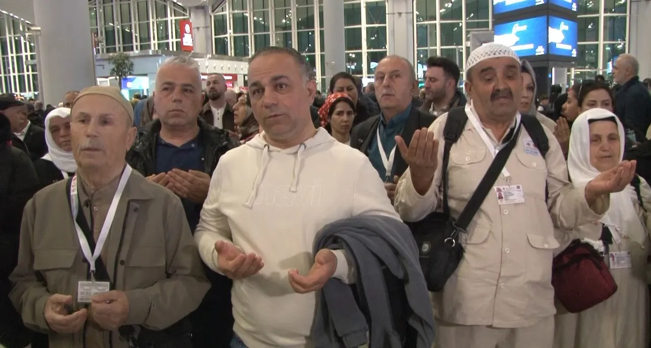 Diyanet İşleri Başkanlığı, mukaddes topraklara gidecekleri uyardı: Hac vizesi olmayan geri gönderilecek