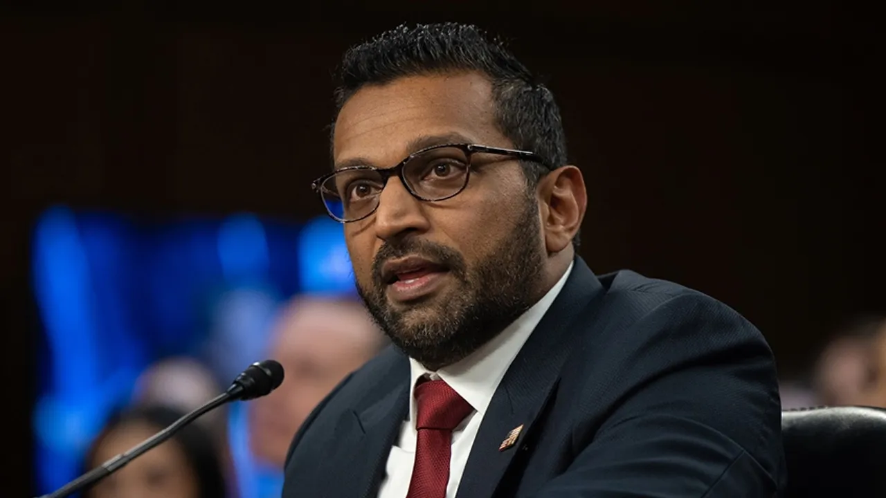 FBI Direktörü için gündemi sallayan iddia! 'Kilitli kapı' detayı olay oldu