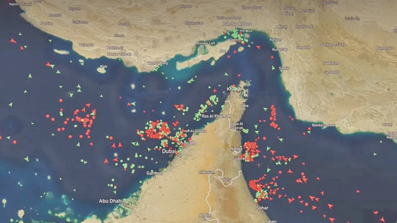 İran 1,5 ay sonra petrol tankerlerinin geçişine izin verdi: Hürmüz açıldı, dünya nefes aldı
