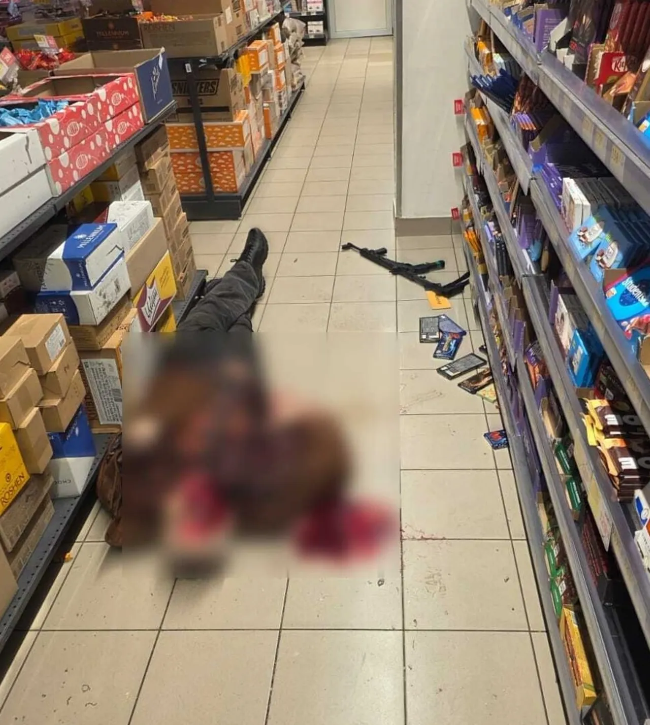 Sokakta rastgele kurşun yağdırdı! Kiev'deki saldırıda çok sayıda ölü ve yaralı var