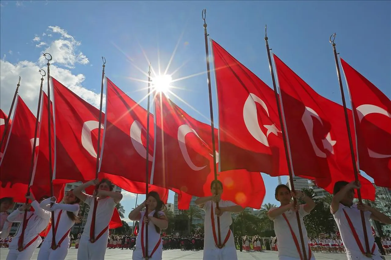 23 Nisan iptal mi oldu, 22 Nisan öğleden sonra tatil mi olacak? 2026 23 Nisan etkinliklerinde son durum merak konusu