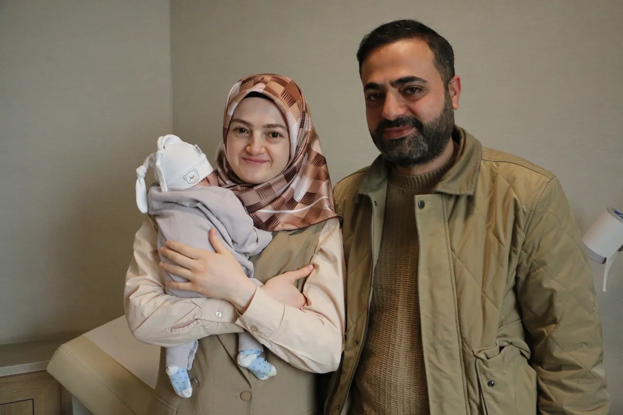 Dünyada 5 binde bir görülen vaka Diyarbakır’da görüldü! Yeni doğan bebek 4 saatlik ameliyatla sağlığına kavuştu