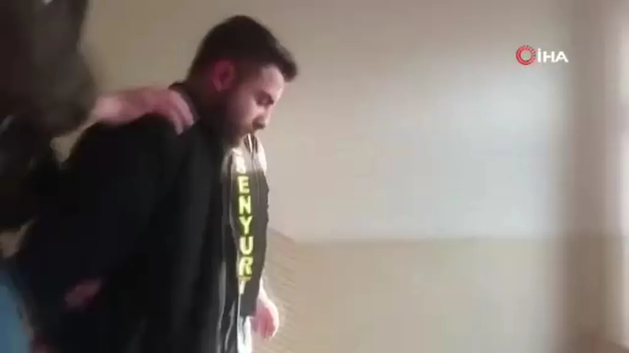 ‘İntihar’ ihbarı cinayet çıktı: Oğlu, babasını vurmuş!