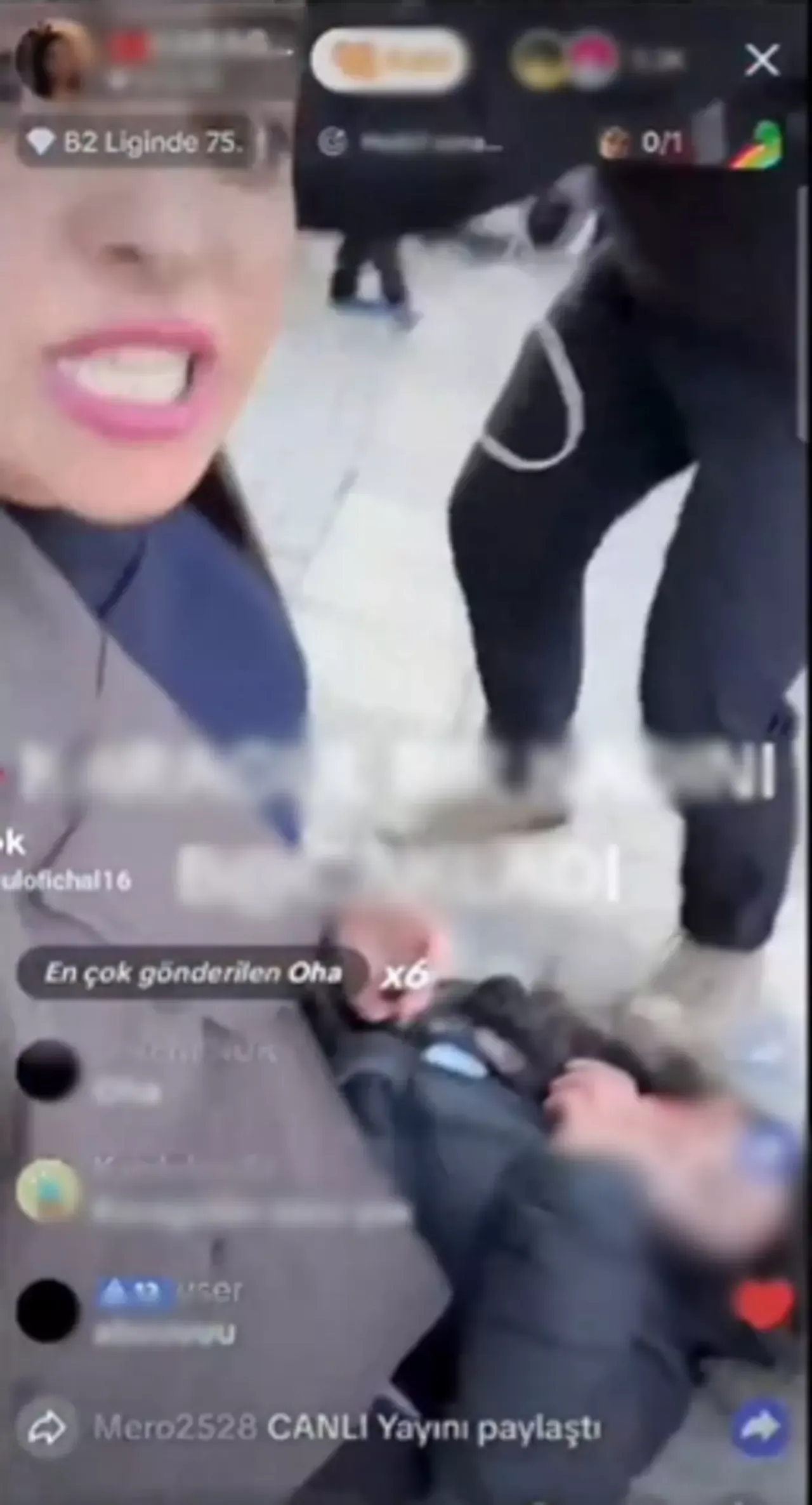 TikTokta kanlı yayın! Fenomen Karagül, sokak ortasında bir kadını bıçakladı