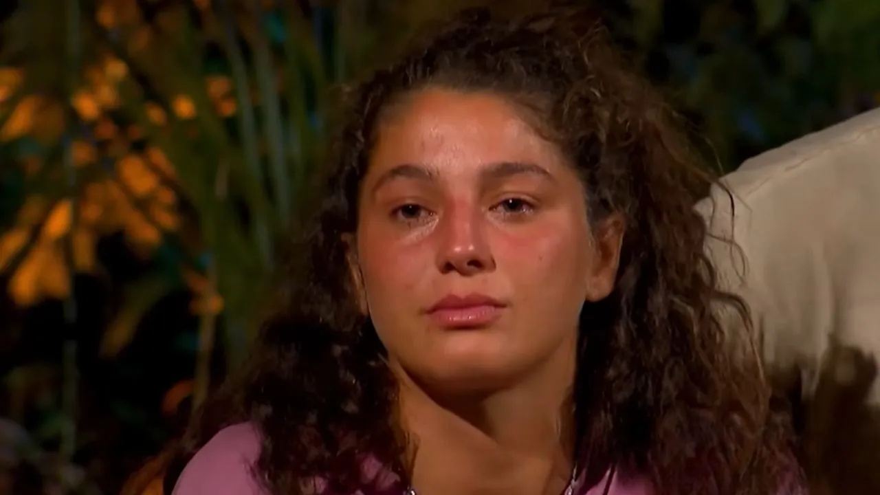 Acun Ilıcalı’dan sert tepki! Survivor Seren Ay yarışmayı bırakıyor mu?