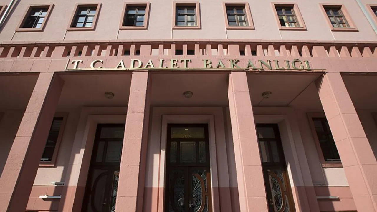 Adalet Bakanlığı 15 bin personel alımı ne zaman? Başvuru tarihi ve kadro dağılımı gündemde