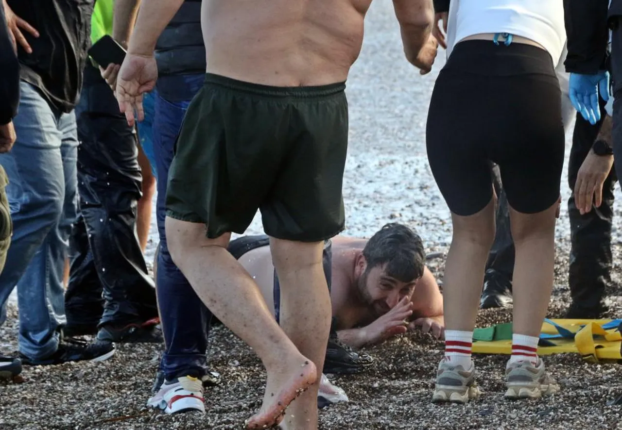 Antalya'da insan zinciri! Kardeşler kurtuldu, kuzen öldü