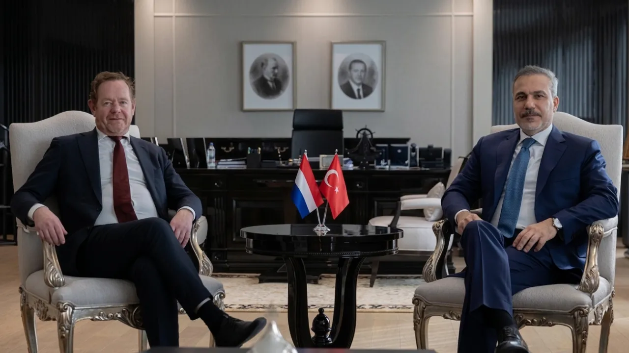 Hollandalı Bakandan çarpıcı Türkiye vurgusu: ABD/İsrail-İran savaşında hayati rol üstlenebilir