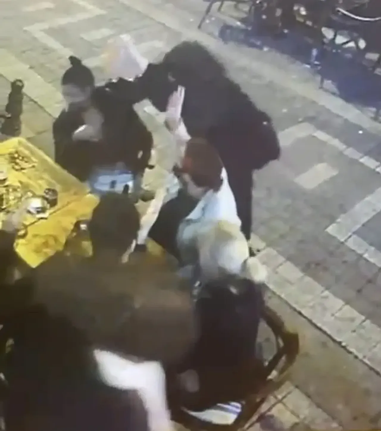 İstanbul’un göbeği Kadıköydeki kolonyalı dehşette ‘Pes’ dedirten savunma: Orada saçlarını yakma istediği doğdu