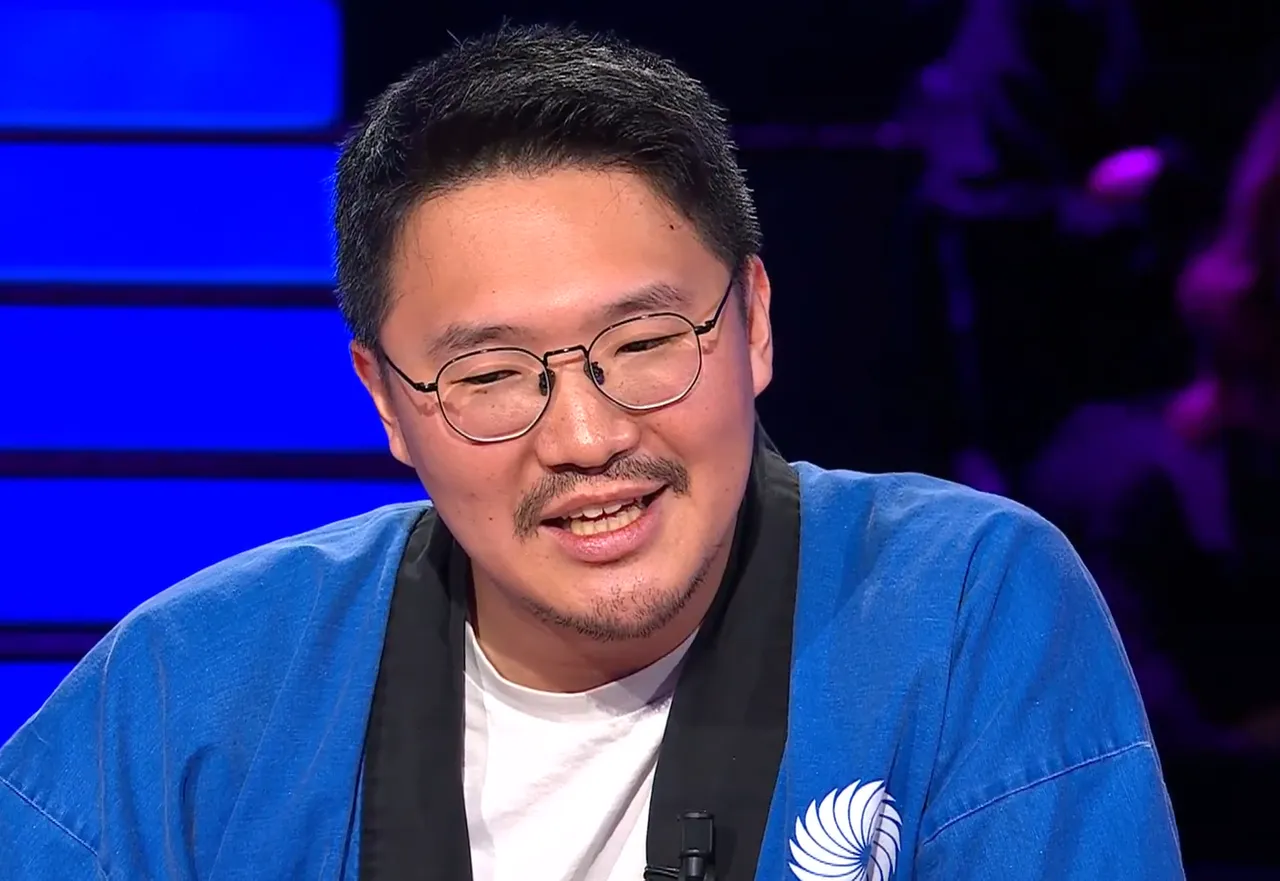 Japon yarışmacının selamı herkesi şaşırttı! Bir anda yere yattı, Oktay Kaynarca ne yapacağını bilemedi