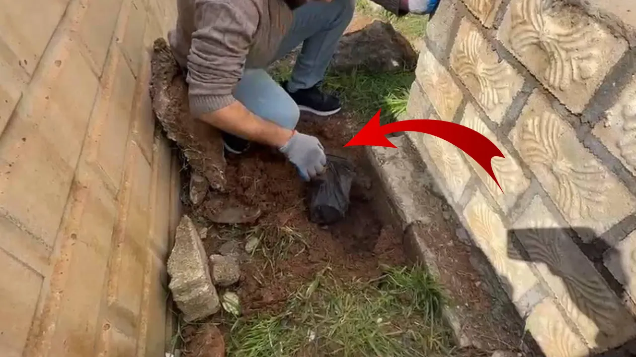 Mezarlıkta toprağa gömülü 2 kilo uyuşturucu bulundu