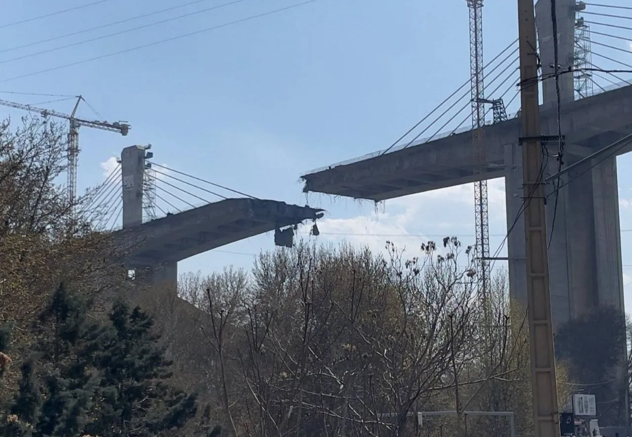 Orta Doğu'nun en yüksek köprüsü olan B1 vuruldu! İran'daki saldırıda ölenler var