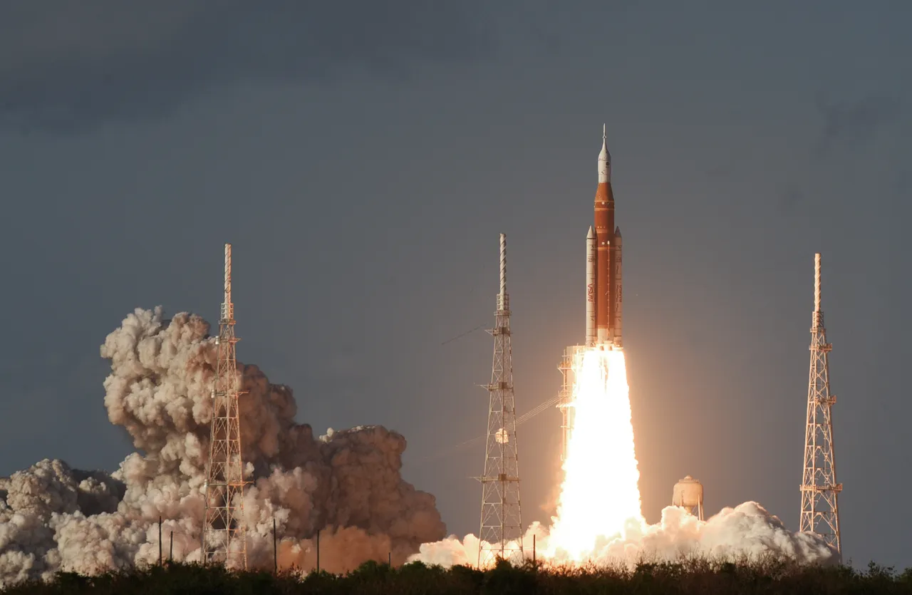 Uzayda tuvalet krizi! Astronotlar görev ekibiyle iletişime geçti