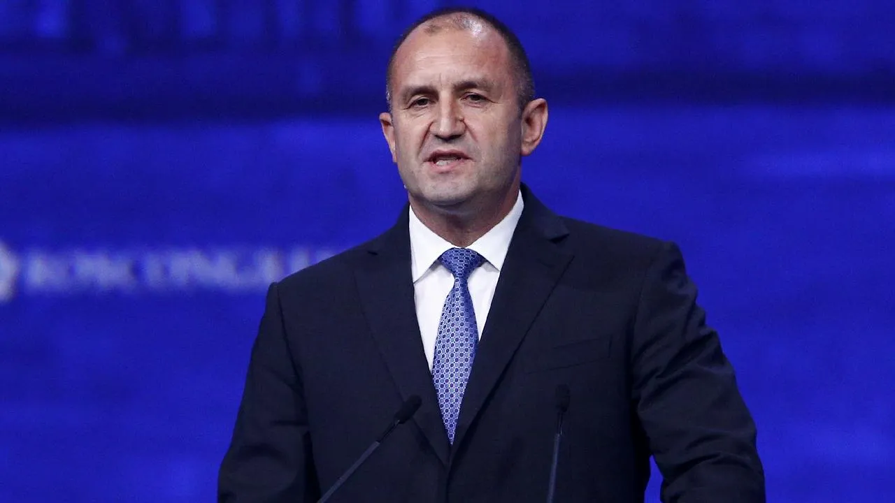 Bulgaristan seçim sonuçları 2026! İlerici Bulgaristan Koalisyonu kurucusu Rumen Radev kimdir?