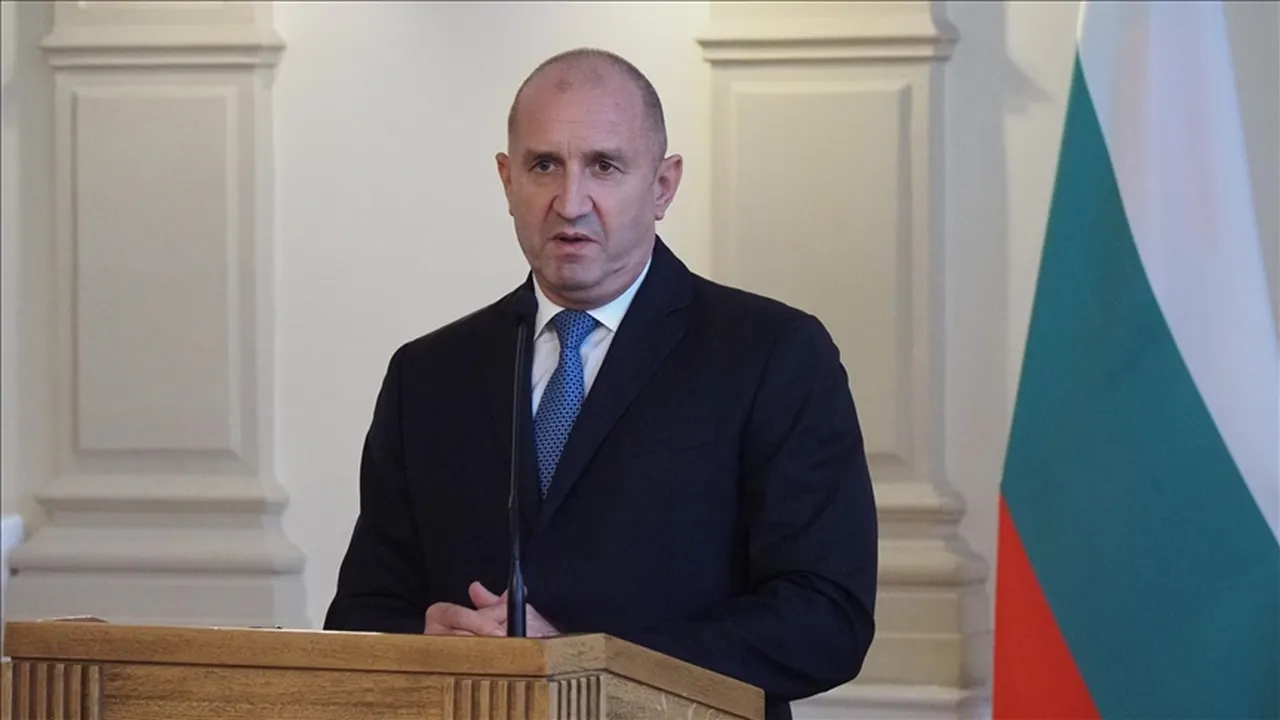 Bulgaristan seçim sonuçları 2026! İlerici Bulgaristan Koalisyonu kurucusu Rumen Radev kimdir?