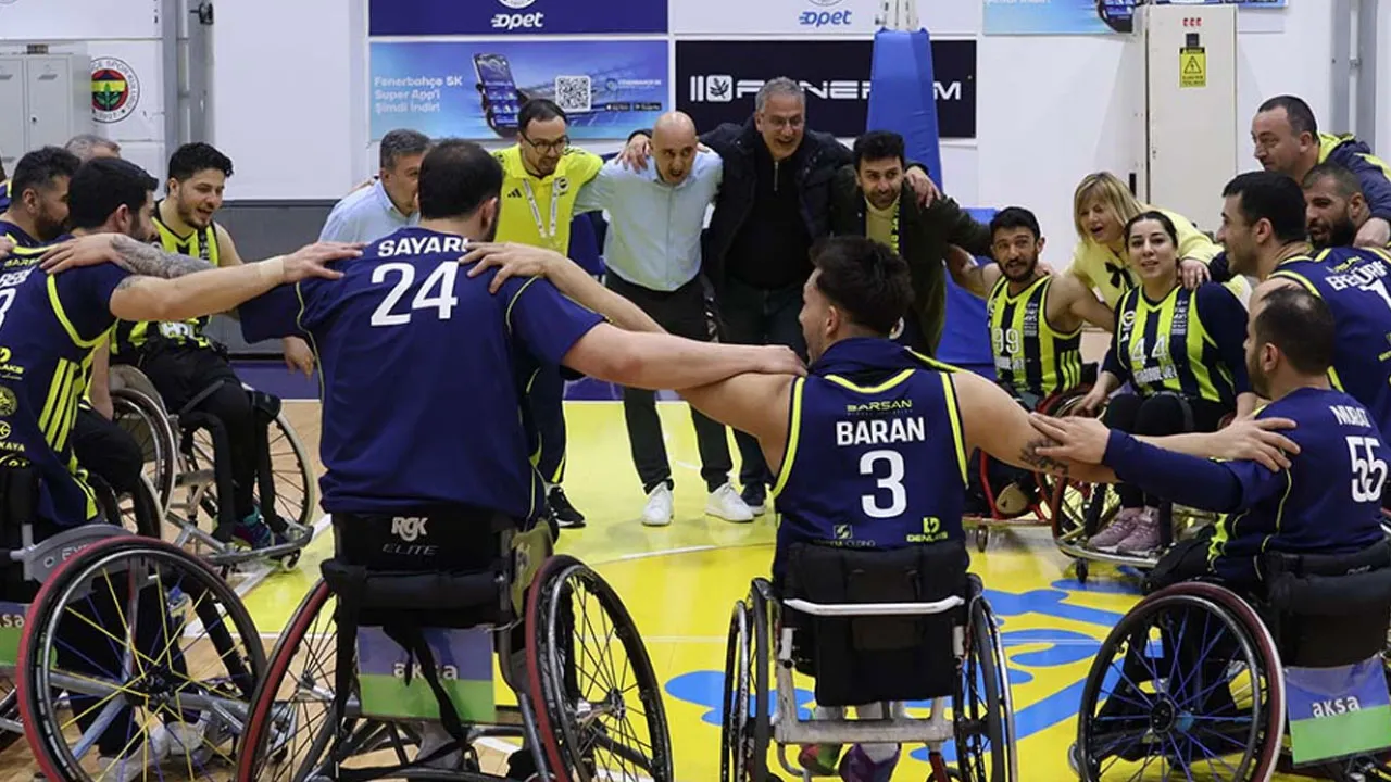 Fenerbahçe'den 52 sayılık fark!