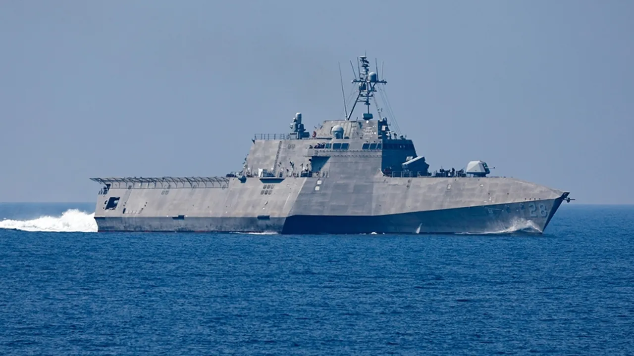 İran, ABD savaş gemilerine İHA saldırısı düzenledi