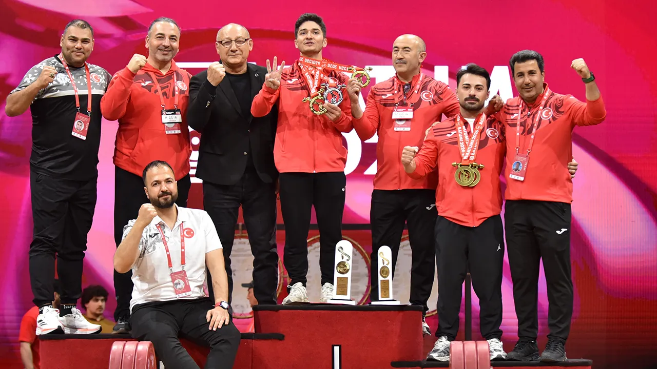  Milli sporcu Muhammed Furkan Avrupa şampiyonu oldu! Hem gümüş hem altın madalya kazandı