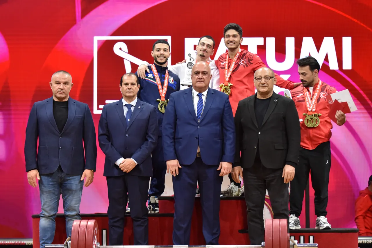 Milli sporcu Muhammed Furkan Avrupa şampiyonu oldu! Hem gümüş hem altın madalya kazandı