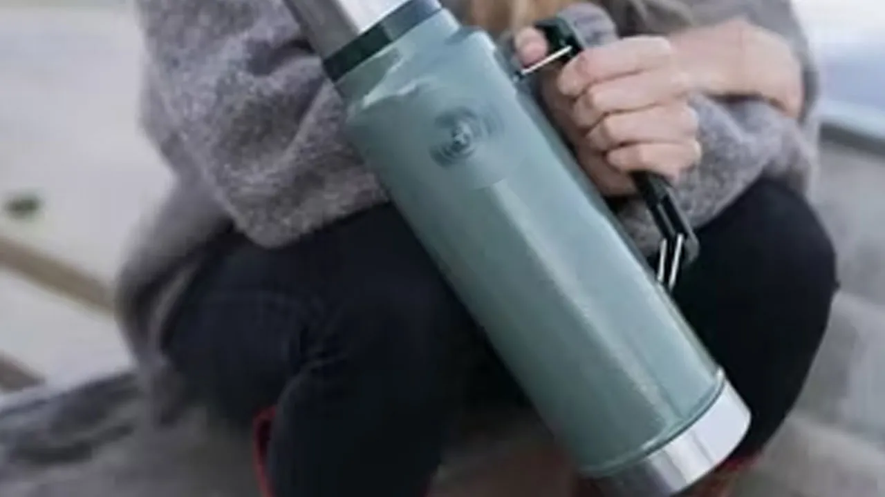 Sendikadan 'pes' dedirten kampanya: İstifadan vazgeçene termos! 