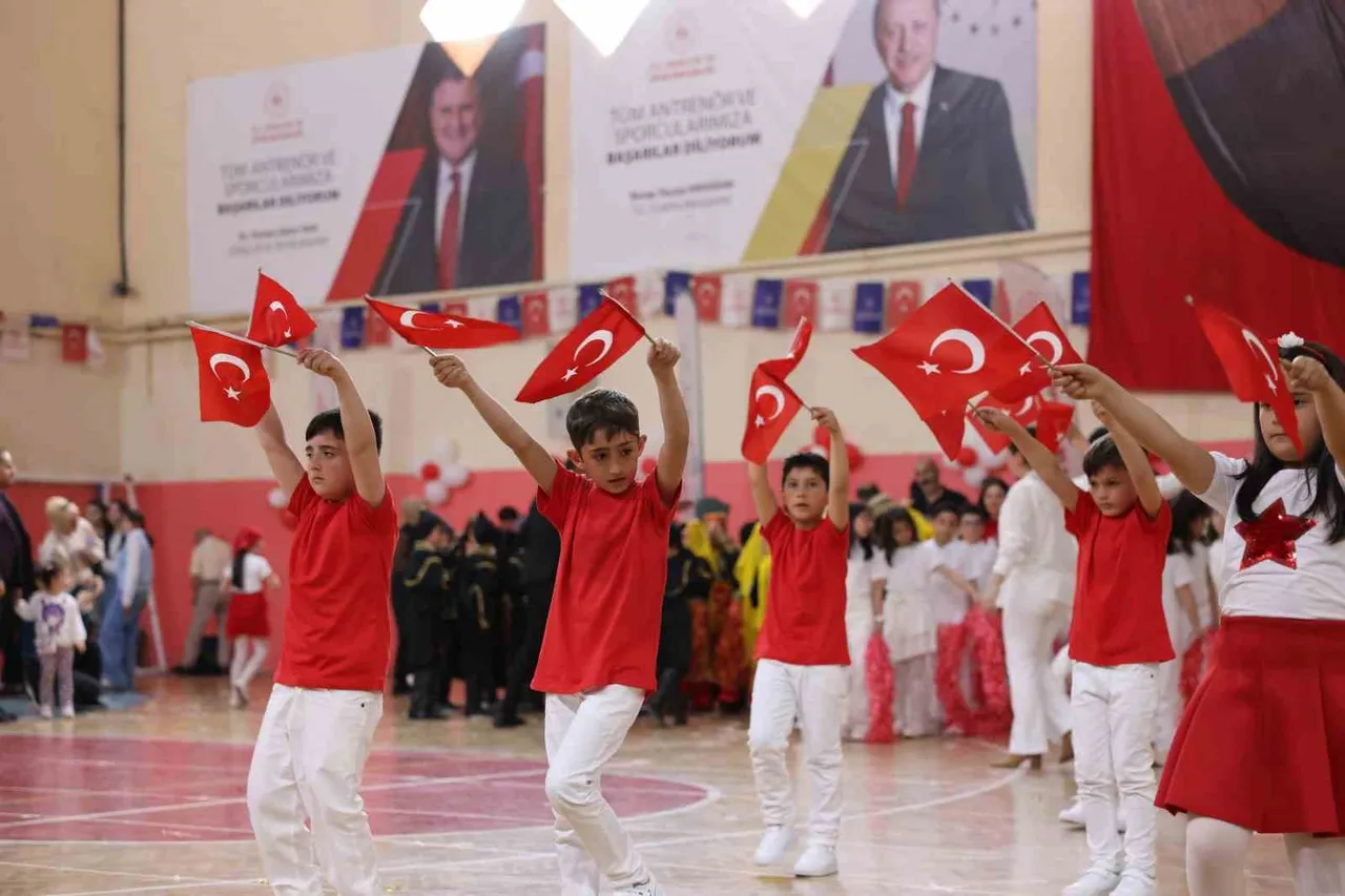 22 Nisan öğleden sonra tatil mi, yarım gün mü olacak, 24 Nisan tatil mi?