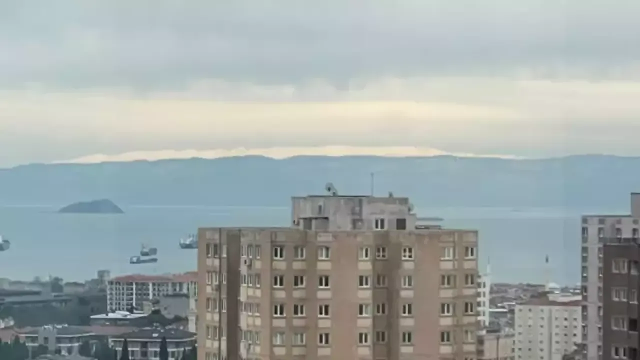 3 ay sonra tekrar ortaya çıktı! Uludağ zirvesi İstanbul’dan göründü