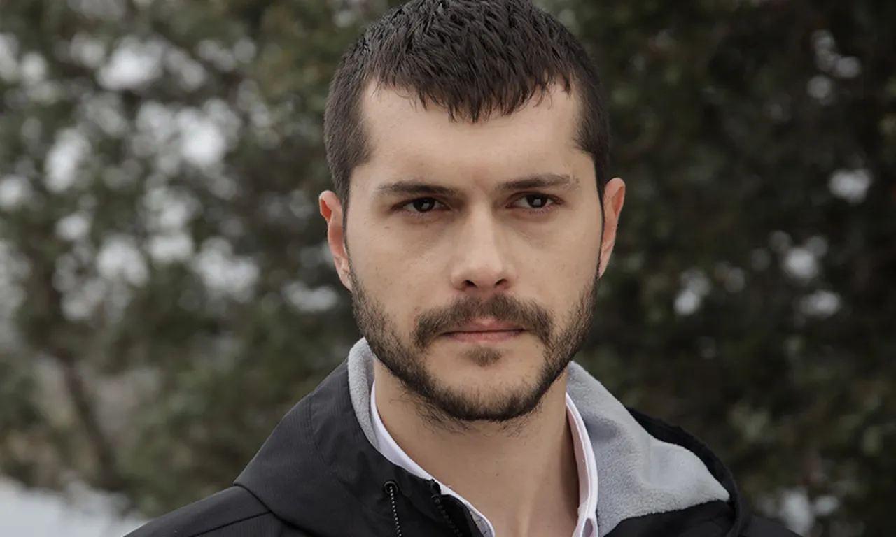 Alperen Duymaz’dan yeni dizi: Yaz sezonuna damga vuracak