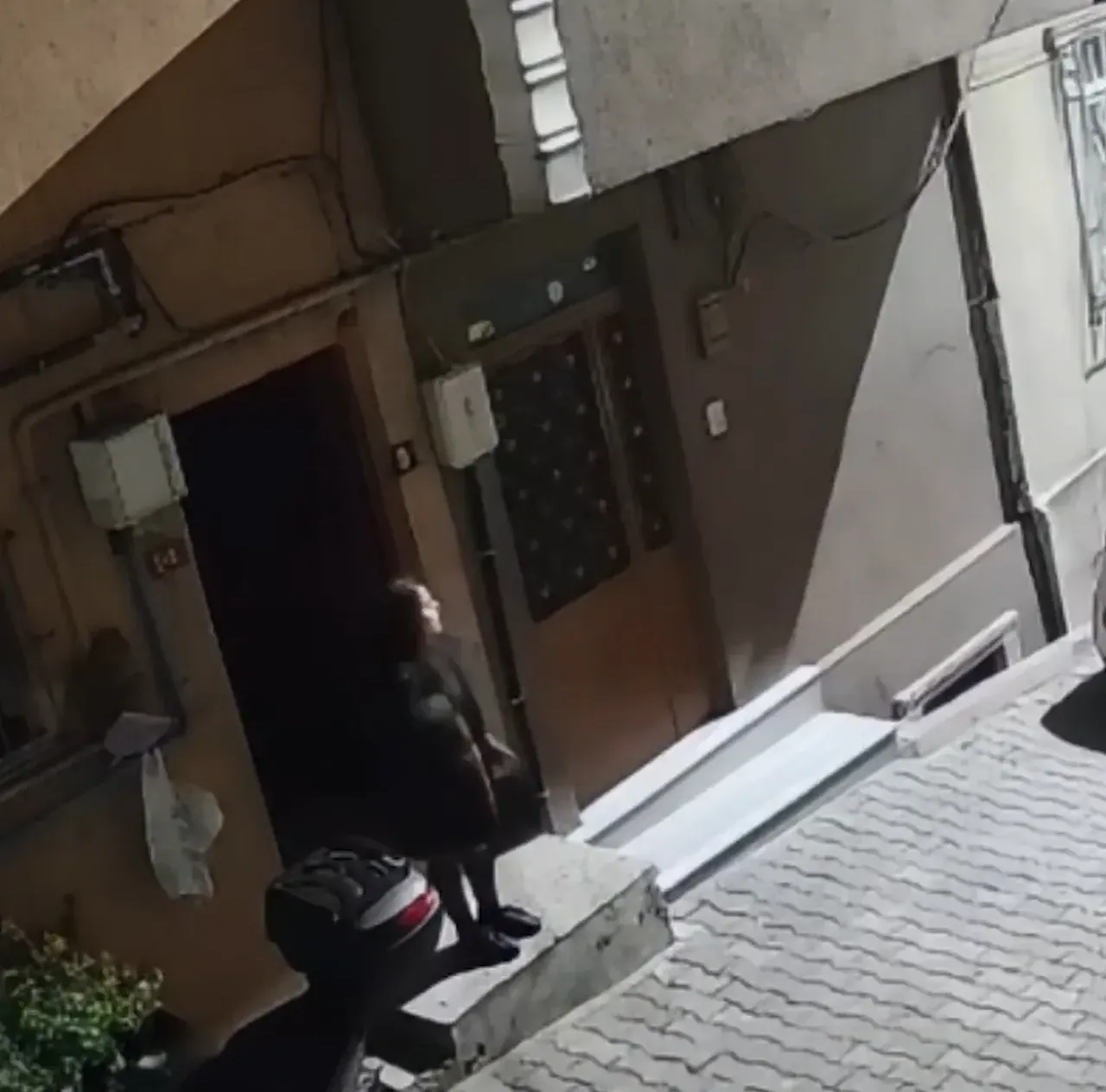 Çığlık atınca kaçtı! Tacizci fırında ekmek yaparken yakalandı