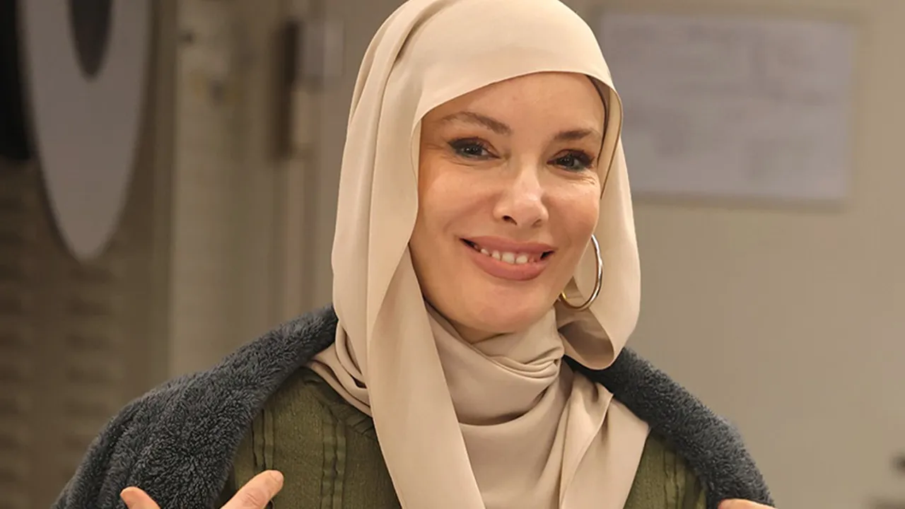 Gamze Özçelik setlere döndü! Operasyon Alesta’dan ilk kareler paylaşıldı